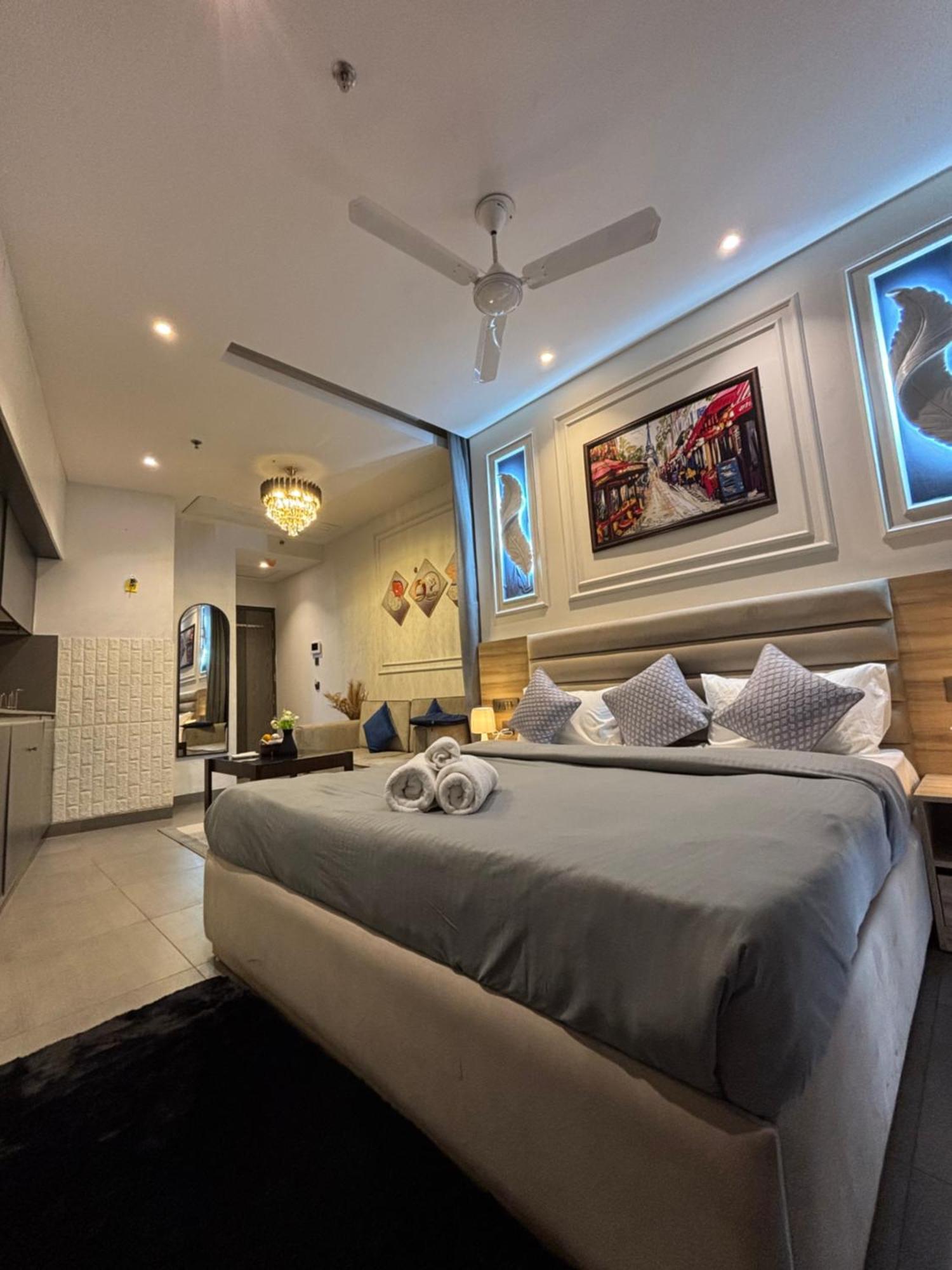 Luxury Vello Supernova Bed & Breakfast New Delhi