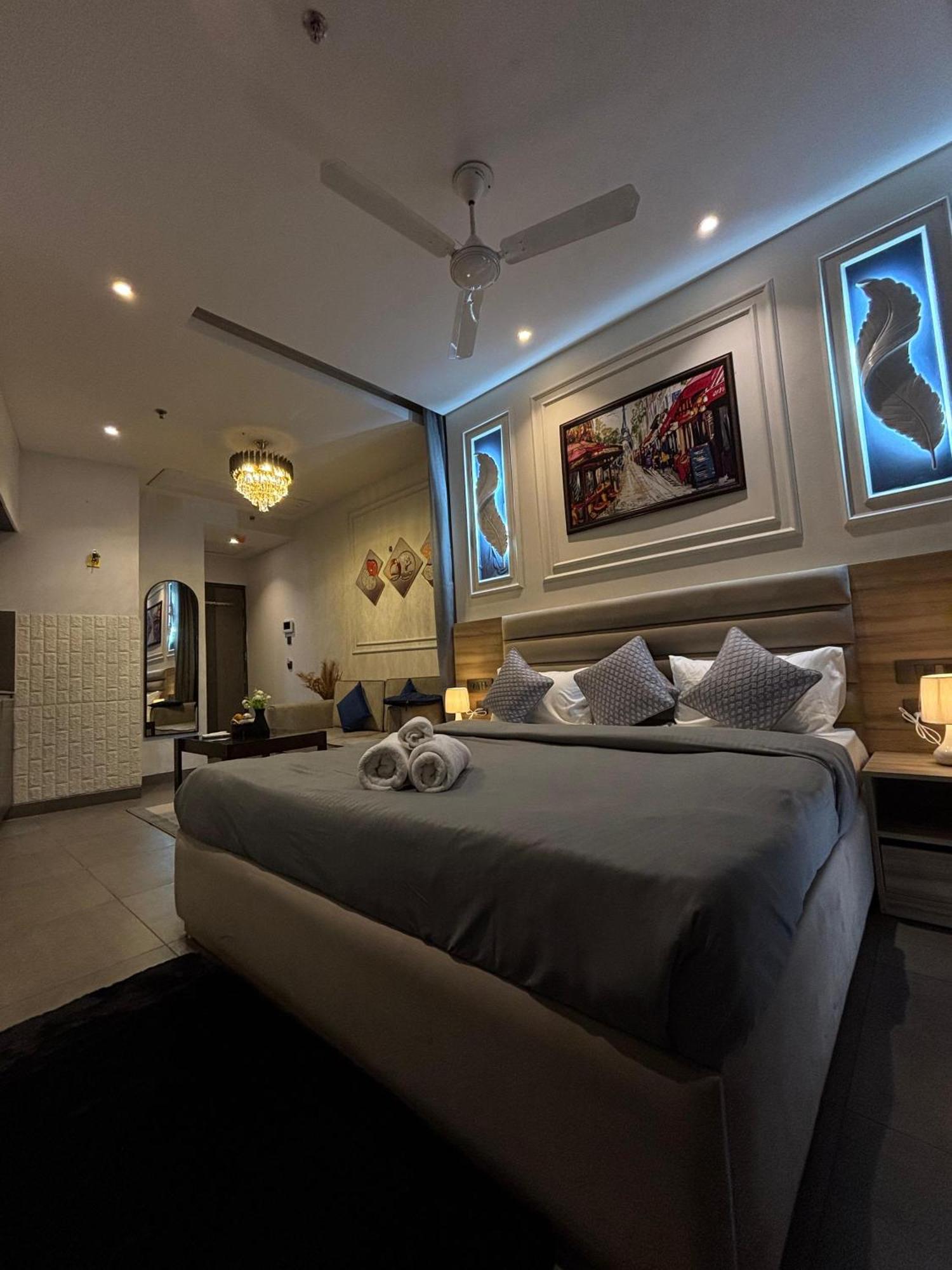 Luxury Vello Supernova New Delhi